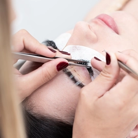 Alongamento de Cílios – Clínica de Estética BH